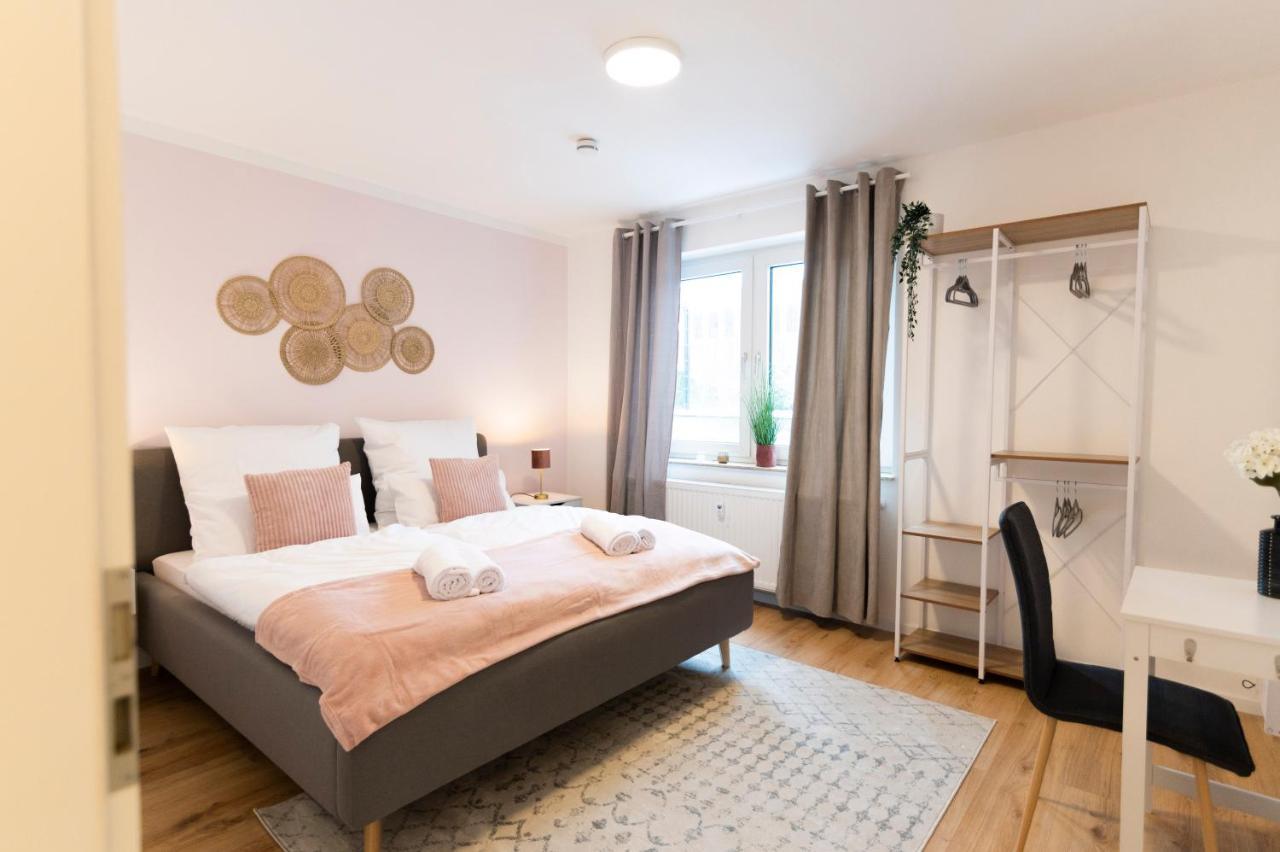 Peter Apartments - Premium Wohnung I 95Qm I 3 Schlafzimmer I Grosses Bad I Kueche I Wohnzimmer I Tv Fulda Zewnętrze zdjęcie