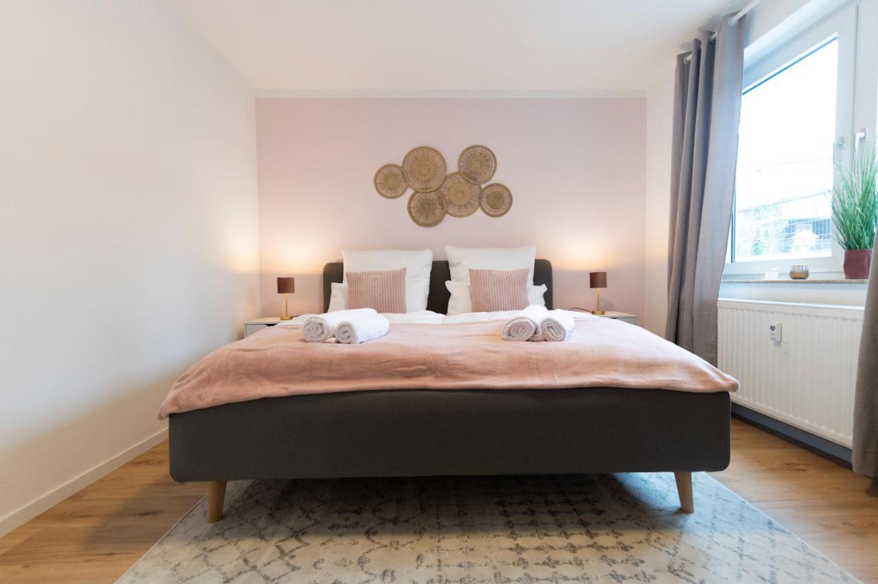 Peter Apartments - Premium Wohnung I 95Qm I 3 Schlafzimmer I Grosses Bad I Kueche I Wohnzimmer I Tv Fulda Zewnętrze zdjęcie